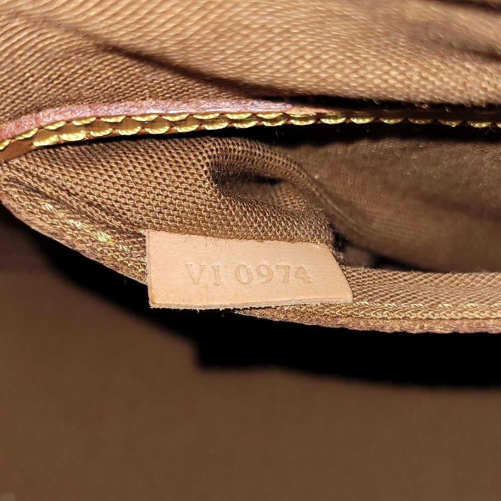 Louis Vuitton Monogram Alma with Dust Bag- Pristine Condition Authentic - Picture 16 of 17